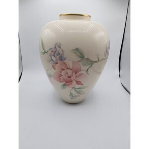 Lenox Chatsworth Vase Appeox 9"